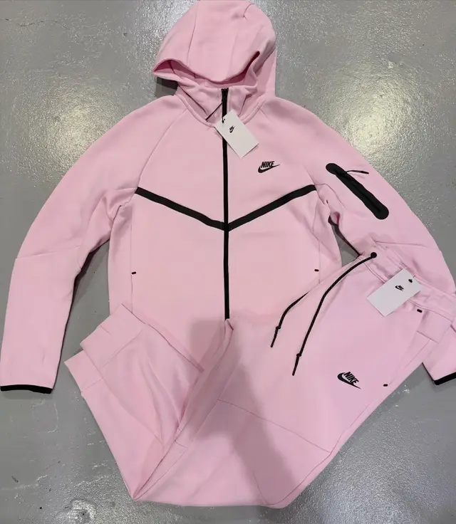 New Nike Pink Tech Fleece Available🚨 All sizes. Price:R4,200  Laybuy:R2,100 ☎️083 713 9237  Nationwide delivery!🚚