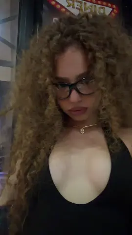 🕶️