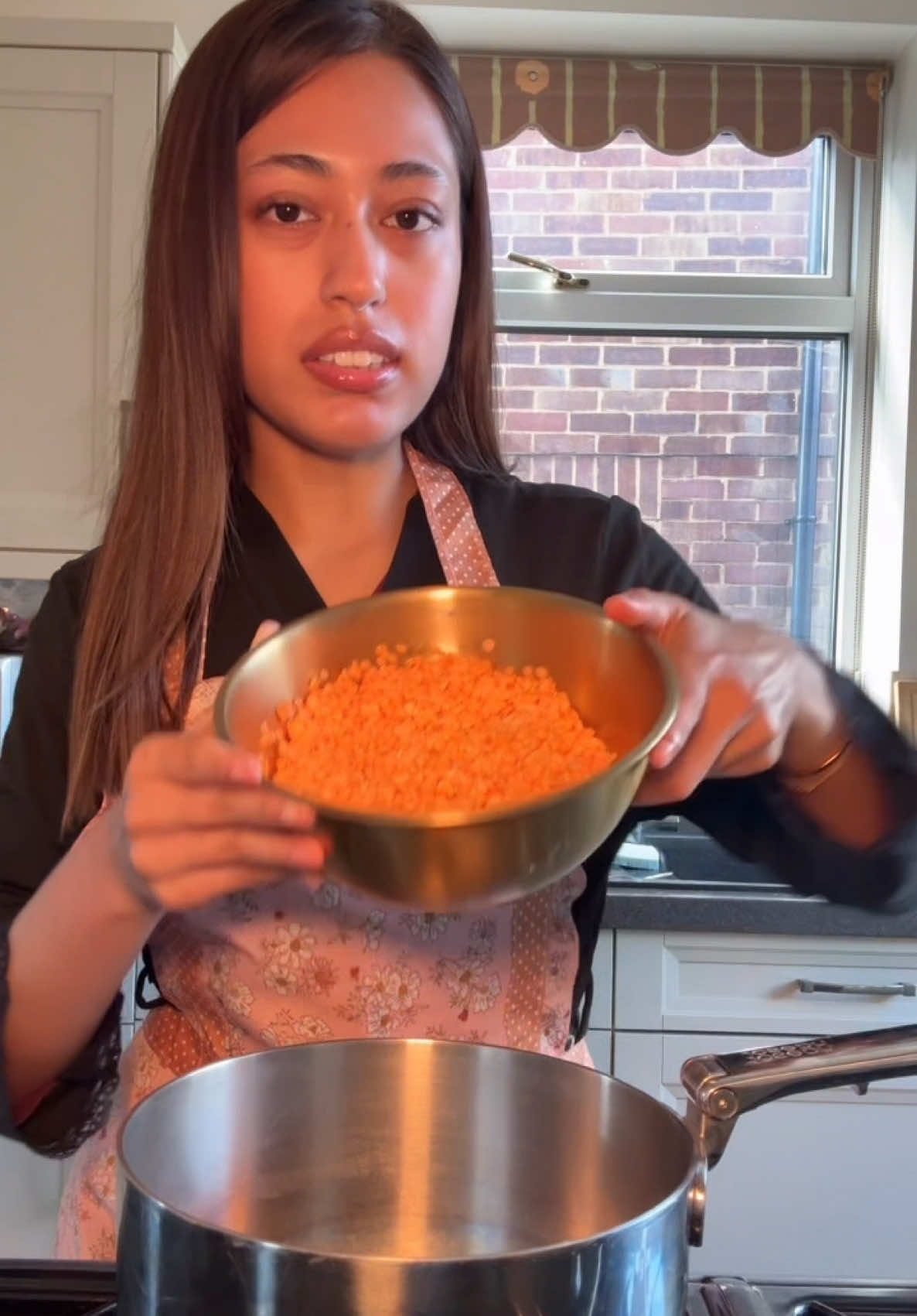 Daal/dayl💛🍂✨ Ingredients: -1 cup red lentil seeds -1/2 cup moong daal seeds -1 onion -2 bayleaves -4 garlic cloves -Dry red chillies -Green chillies -3 cherry tomatoes  -Fresh coriander -Salt and turmeric  #fyp #EasyRecipes #cosyvibes #daal 