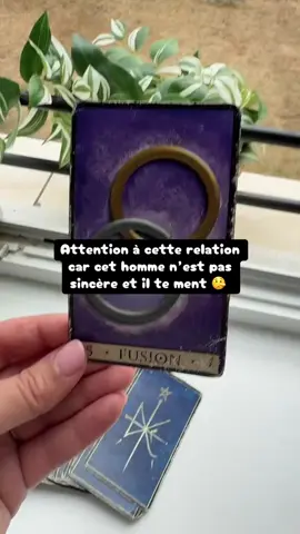 Attention à ta relation actuelle ⚠️ #tiragedujour #tiragesentimental #intuition #retouraffectif #cartomancie 