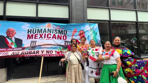 ❤️🇲🇽 ¡Celebrar México es celebrar nuestra identidad, nuestra historia y la grandeza de nuestra gente! Hoy hacemos patria desde Nueva York. ¡Que viva México! 🇲🇽✨ #VivaMéxico #OrgulloMexicano #IndependenciaDeMéxico #HumanismoMexicano #MéxicoEnNY