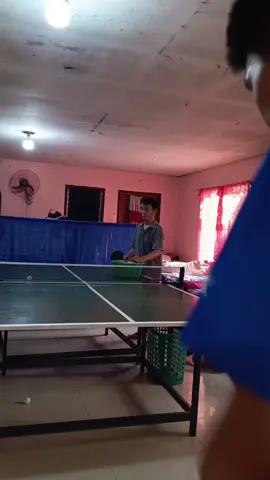 To the left to the Right 🏓😁 #fyp  #foryou  #fyyyyyyyyyyyyyyyyyyy #tabletennis #4u 