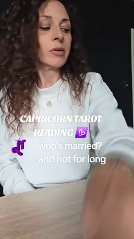 CAPRICORN TAROT READING who's married?  Not for long.. but look who's next in line.. not who you think #capricorntarotreading #capricornlove #elpistarot #elpisenlightenment #spiritualtiktok 