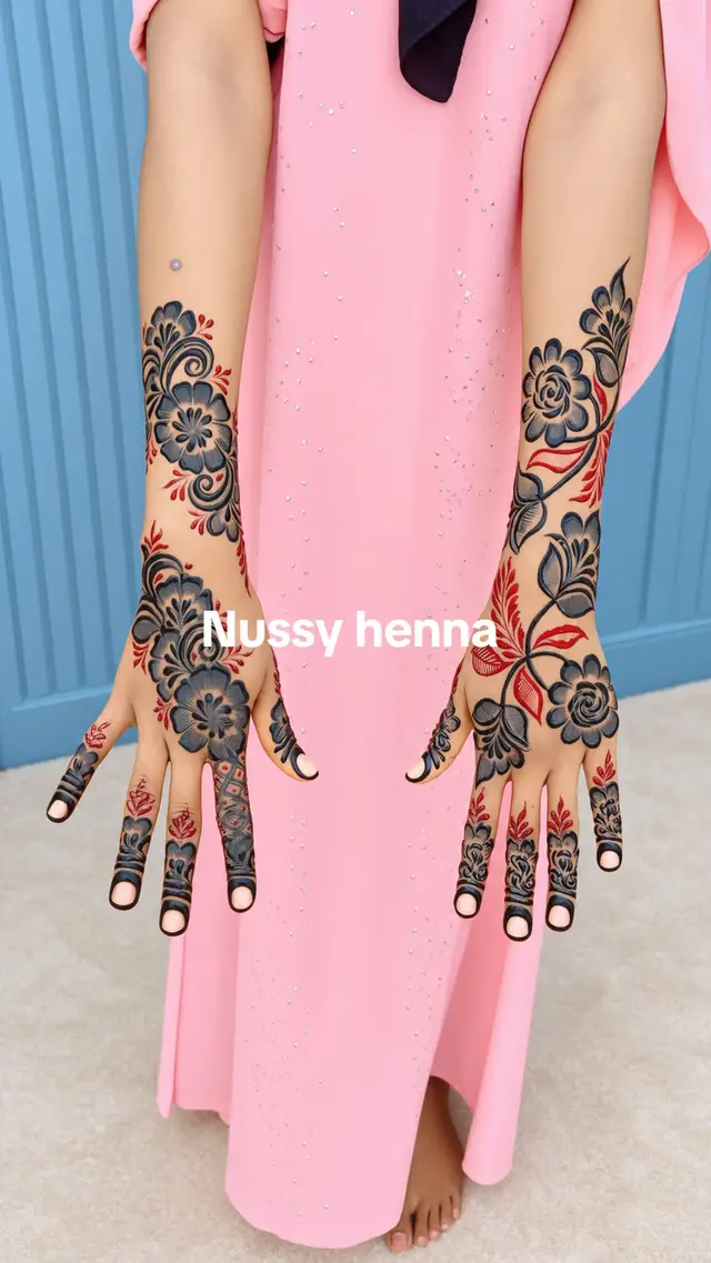 Let’s see how many henna lovers are here! 👀🌿🤎 If you love henna, don’t scroll without leaving a 🤎🌿 in the comments! And while you’re here… rate this design from 1–10 👇🏽🔥 Masha Allah 🥹✨ Nussy Henna is back with another beauty! #NussyHenna #HennaLovers #HennaArt #HennaDesign #HennaInspiration  