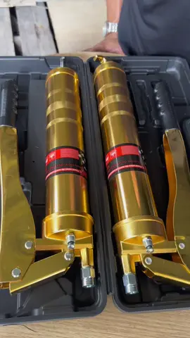 Bơm mỡ 2ty phiên bản phổ thông giá mềm #bommocamtay #bommobocamtay #bommo2tydungtich900cc 
