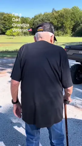 I’m a Dad,Grandpa and a veteran.Nothing scares me. Perfect gift for your grandpa or dad who served our country . #veteran #veteranfamily #grandpagift #veteransday #veteransupport 