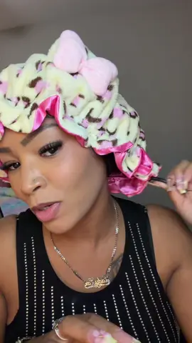 Sleep with your bonnet and keep it cute ❤️💖  #bonnet #hairtok #tiktokshopstockup #tiktokshopfalldealsforyou 