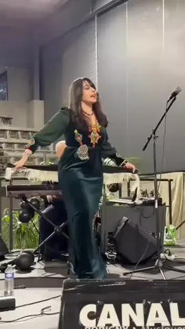 #azizelhoumaidi #🌹🌹🌹🌹🌹🌹🌹🌹🌹🌹🌹🌹 #رقص #قبايلية_حرة_جزائرية🇩🇿🇩🇿♓ #امازيغية 