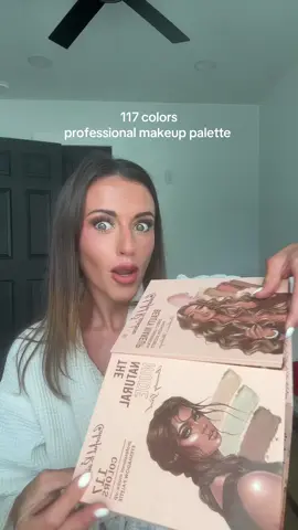 117 colors 🤩🤩🤩 #makeup #eyeshadow #blush #tiktokfinds #tiktokcreator 
