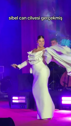divadır bizim için🥹💅🏻 #sibelcan #konser #harbiyeaçıkhava #keşfett @Sibel Can 
