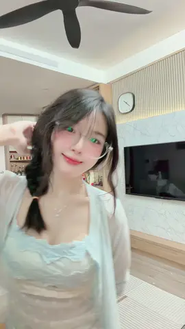 #viraltiktok #xuhuongtiktok i love you 🤡
