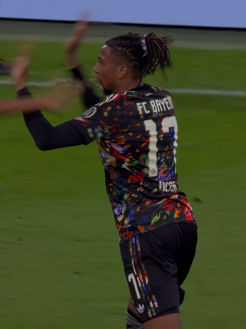 too easy for olise 😂😂 || #bayern #olise #musiala #ballondor #edit #aftereffects #footballtiktok || @jordan.vfx27 @seonacc2 @_necr7 @rizimax.ae @_hisham_7_ @yrooks.aep ||#editingnews ・@editingnews.com​

Upload Method > @wizardftb1 #wizardftbluploadmethod