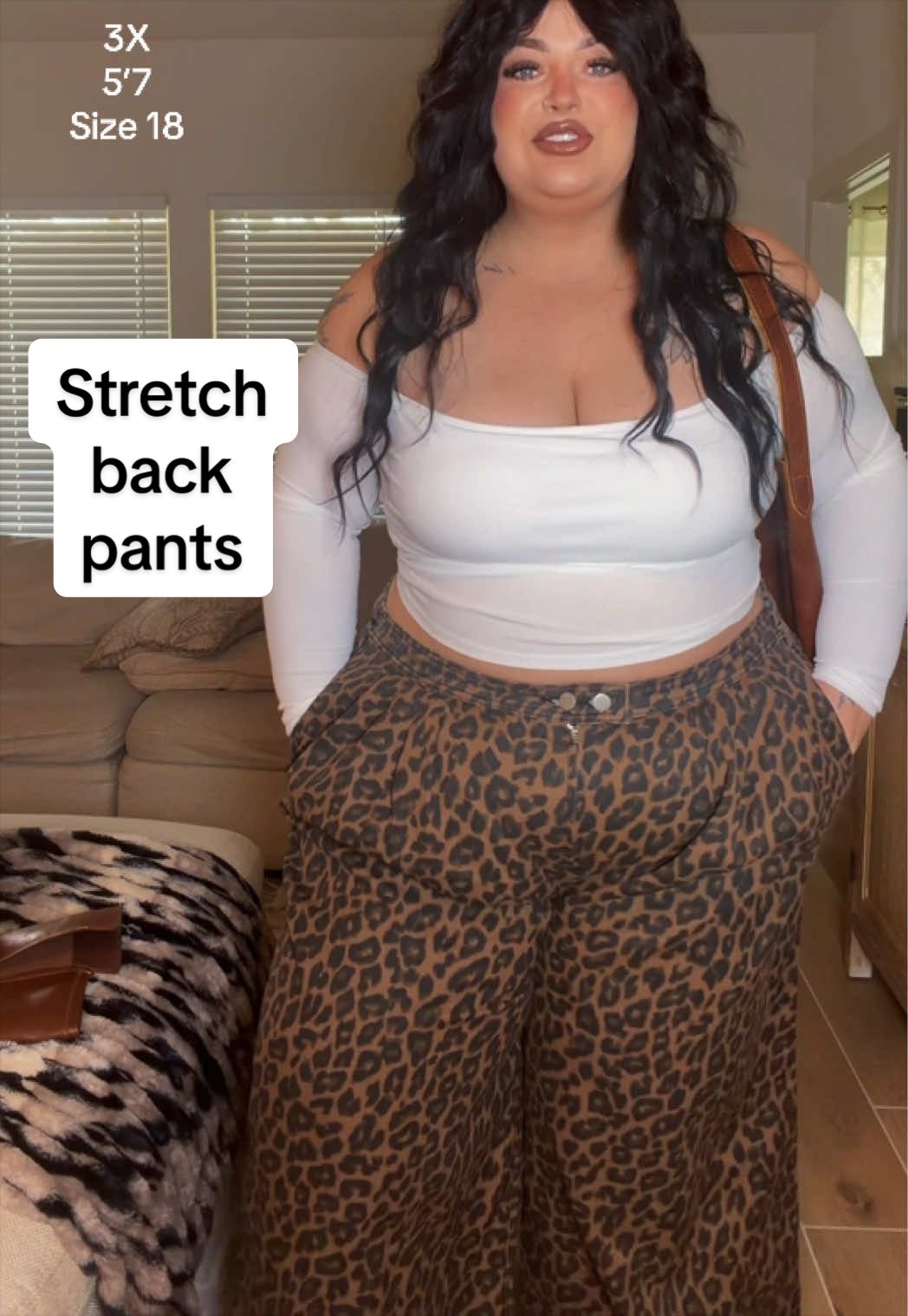 Did I mention you can cinch the bottom to make them not wide leg?! 🔥 #plussizefashion #fallfashiontrends #curvyfashion #tiktokshopfalldealsforyou #plussizejeans @ELENGATINE 