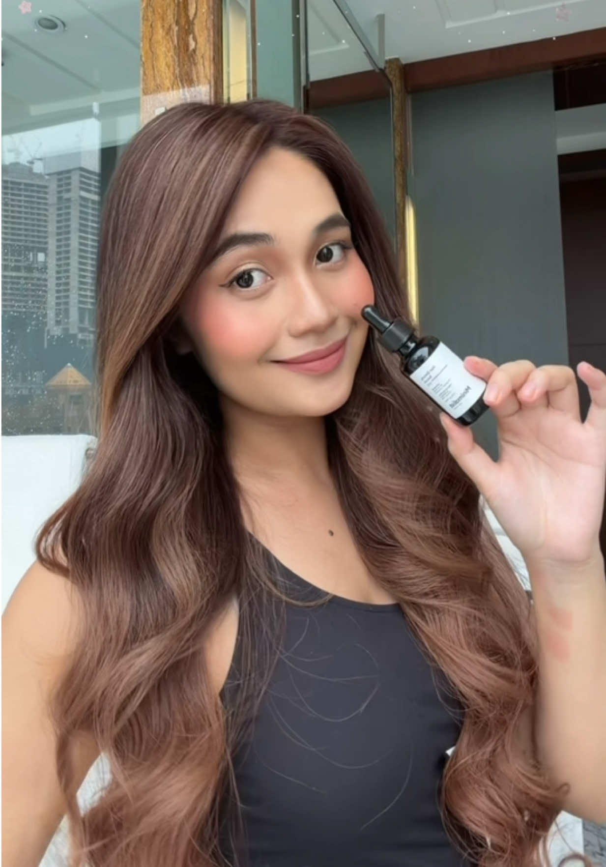 been adding this into my haircare routine lately 🤍 Lightweight, non-greasy and so easy to apply. Now just giving it time and letting my hair do its thing ✨ @Minimalist Malaysia #hairtok 