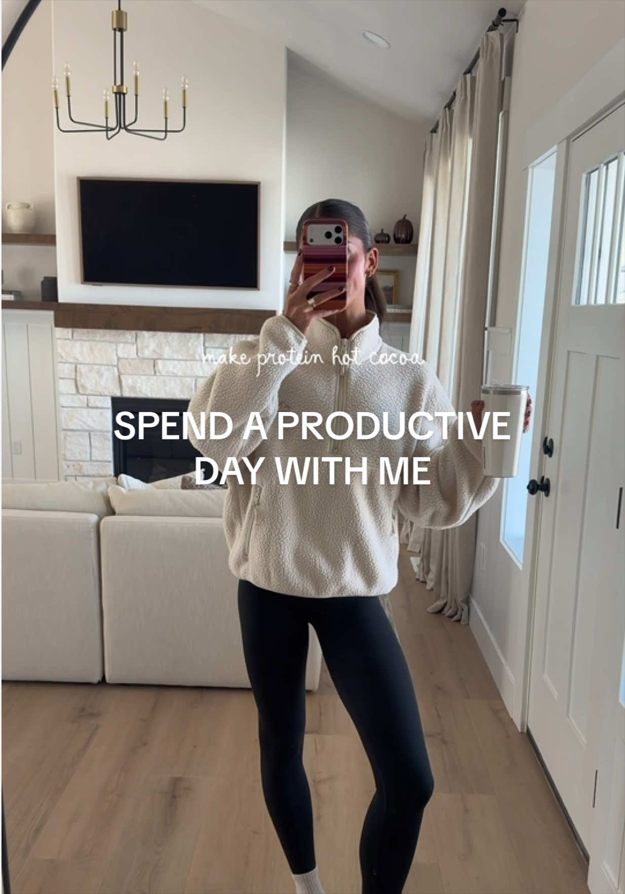Highlights from my day 🍂🍞✨🧘🏽‍♀️ I can’t believe tomorrow is October!! #spendthedaywithme #dayinmylife #wellness #productivemorningroutine @Aritzia @perkenergy @MacKenzie-Childs @Salomon @WeGym @ShopFORM @bala @Cowboy Colostrum  