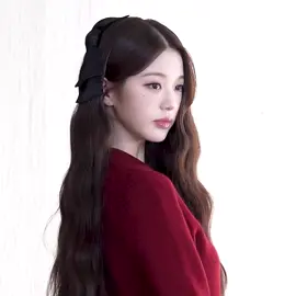 SHE LOOK SO GOOD OMG WHAT #WONYOUNG #XYZCBA #IVE #STANCE #DIORSS27 
