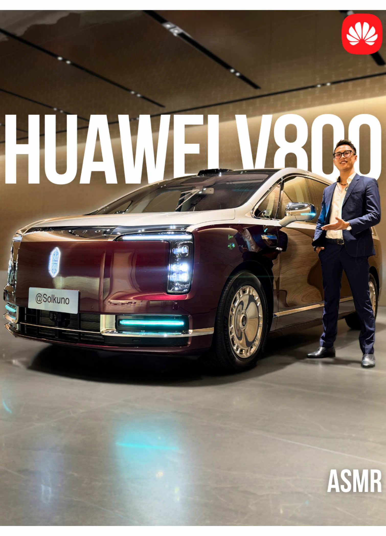 El lujo en silencio: Huawei V800 🤫🚗⚡ El Maextro V800, también conocido como Huawei V800, lleva el concepto de lujo sobre ruedas a otro nivel, combinando un enorme espacio interior, materiales premium y toda la tecnología de Huawei aplicada al confort y la experiencia a bordo. En este vídeo te enseño por qué el Huawei V800 no es simplemente un MPV de lujo, sino prácticamente una sala VIP sobre ruedas, llevando este formato a un nivel reservado a nombres como Maybach y Rolls-Royce. Esta vez, sin hablar. Solo dejando que cada detalle hable por sí solo. #Huawei #HuaweiV800 #MaextroV800 #Solkuno