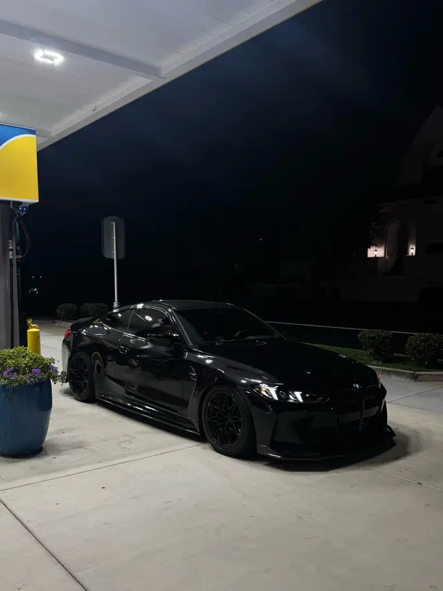 🦇 #bmwm4competition 