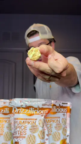 Seriously, the BEST flavor yet🤤🎃 Pumpkin Spice Drizzilicious! #drizzilicious #pumpkinspice #snacks 