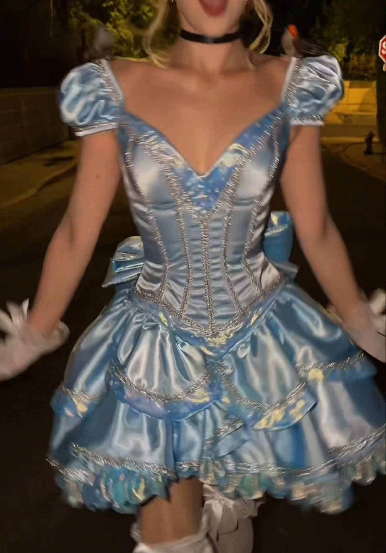 literally obsessed with doing this trend with all my sparkly costumes HELPP #notsophiesilva #halloween #31daysofhalloween #cinderella #costumeinspo Cinderella costume inspo 