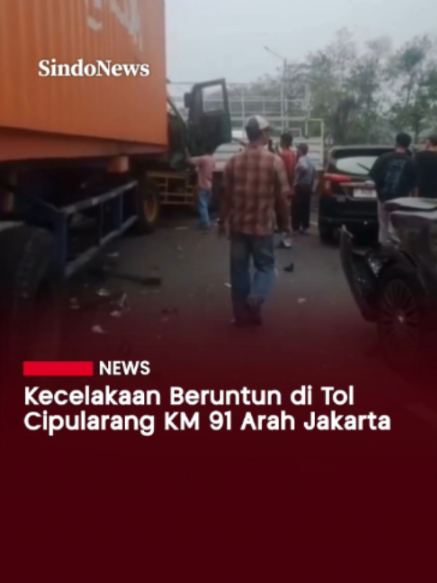 Kecelakaan beruntun melibatkan 15 kendaraan terjadi di Tol Cipularang KM 91+900 arah Jakarta, Purwakarta, pada Rabu (7/10/2026). Insiden diduga dipicu masalah pengereman pada sebuah truk saat arus lalu lintas tengah melambat.  Tidak ada korban jiwa dalam kecelakaan tersebut. Namun, satu orang mengalami luka berat dan dilarikan ke RS Abdul Radjak Purwakarta untuk mendapat perawatan. Proses evakuasi kendaraan sempat membuat lajur arah Jakarta tertutup dan memicu kepadatan lalu lintas. #SINDONews #iNewsMediaGroup #Kecelakaan #TolCipularang #KecelakaanBeruntun