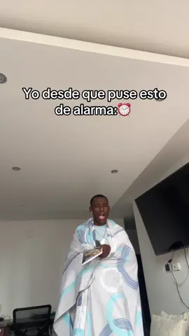 Mi nueva alarma ⏰ #fyp #clases #estudiantes #comosearemontamos 