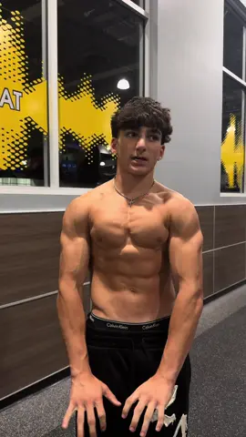 #foryoupage #gymmotivation #gym #aesthetic #viral 