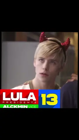 Na minha cabeça o sid só ia voltar no Bolsonaro por influência do Tony e pelo fato da Michelle votar nele tbm #skins #pt #fyp #trending #mulherdepreso🔓🕊👫💍 