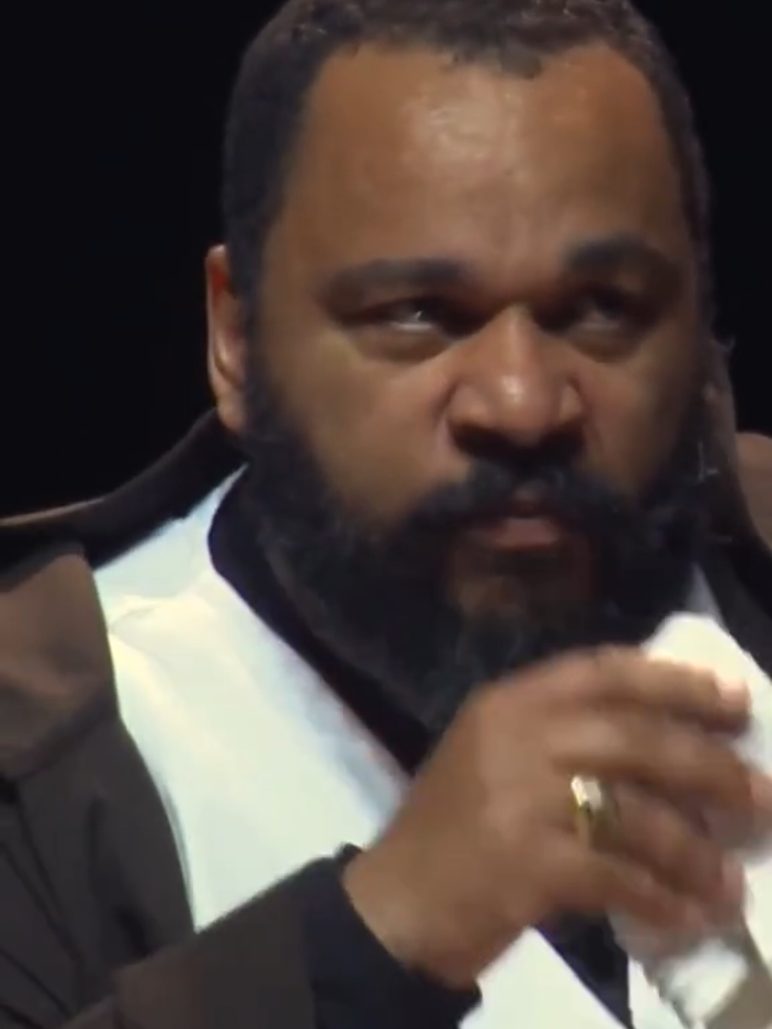 L'homme sérieux est-il un handicap ? #Dieudonne #Revelations #AffaireSensible #Verite