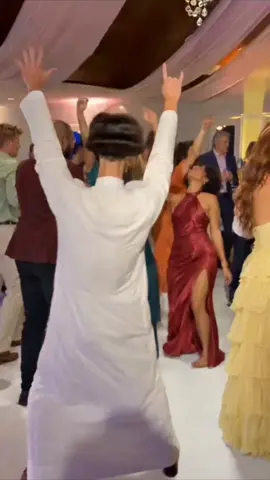 Dancing🕺#dancing #dancer #funnyvideo #thisguy #abushalab 