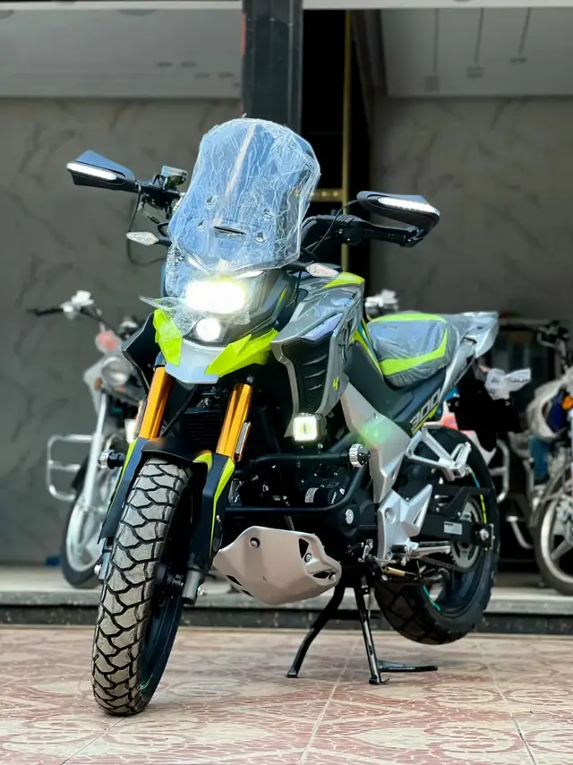 🔥🐺 مش أي موتوسيكل يقدر يشيل اسم الأطلس! 🏍️💥 هوجن أطلس 300 CC ..  شياكة، قوة، وهيبة تخطف الأنظار من أول نظرة! 😈🔥 💣 عروض قوية من معرض الونش للموتوسيكلات 💳 تقسيط بأنظمة متنوعة كلمنا دلوقتي 👇 📞 للتواصل والاستفسار 010 04799022 - 0150111834 📍 الإسماعيلية – حي السلام – تقاطع شارع العشريني وهدى شعراوي، أمام حضانة فايز سلامة. https://maps.app.goo.gl/Tz4GPnbQ1msnJ7tx8 الونش.. اختار موتوسيكل أحلامك وسيب الباقي علينا! 🔥 #معرض_الونش_للموتوسيكلات #هوجن_أطلس_300 #وحش_الطريق #موتوسيكلات_الإسماعيلية