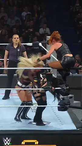 تعاون بين بيكي و ستيفاني  #MITB 