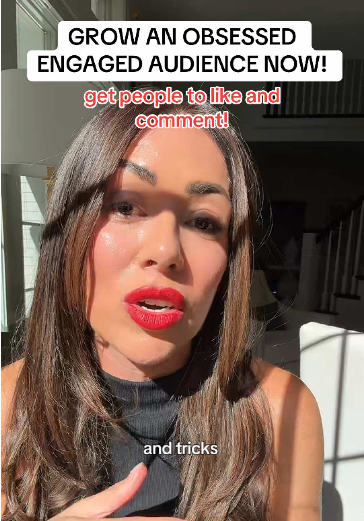 Get people to like and comment doing this! #smallcontentcreators #smallcreators #tiktoktips #contentcreatorsoftiktok #tiktokgrowthtips 