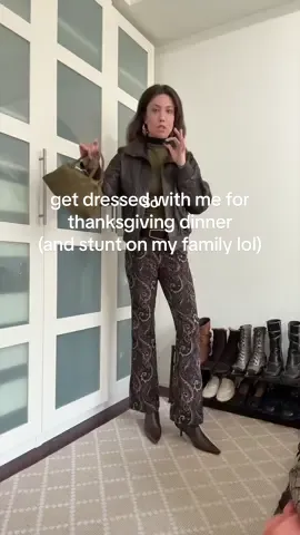 Happy thanksgiving!! To celebrate we had to have a 90s Ralph Lauren runway inspired outfit of course lol! Love how this one turned out, the patterns, textures, colours, so fall vibesss, ready to be the most overdressed at the function (as always) 