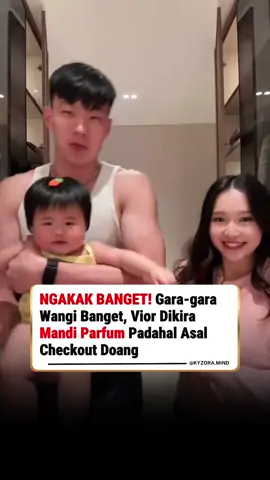 NGAKAK BANGET!! 😂🌸 WANGINYA SEMERBAK BANGET... VIOR SAMPAI DIKIRA MANDI PARFUM! 😭🤣 PADAHAL CUMA ASAL CHECKOUT! 🛒✨ Vior sukses bikin ngakak gara-gara wanginya yang begitu menyengat sampai muncul candaan kalau dirinya mandi parfum. 😂🌷 Padahal, ada cerita lucu di balik kebiasaannya asal checkout produk yang bikin penasaran! 👀 Emang parfum apa yang dipakai Vior sampai wanginya jadi sorotan begini? 👉 Tonton sampai akhir dan tulis tebakanmu di kolom komentar! 🤣👇 #viorpkp #viorvincent #juaneve 