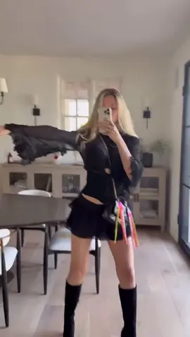 Rate my outfit. #heidigrey #arizona #newaccount #phoinex 