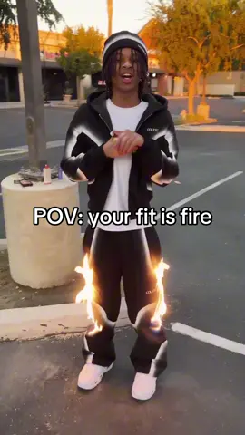 Everything for a good outfit🤣🔥
