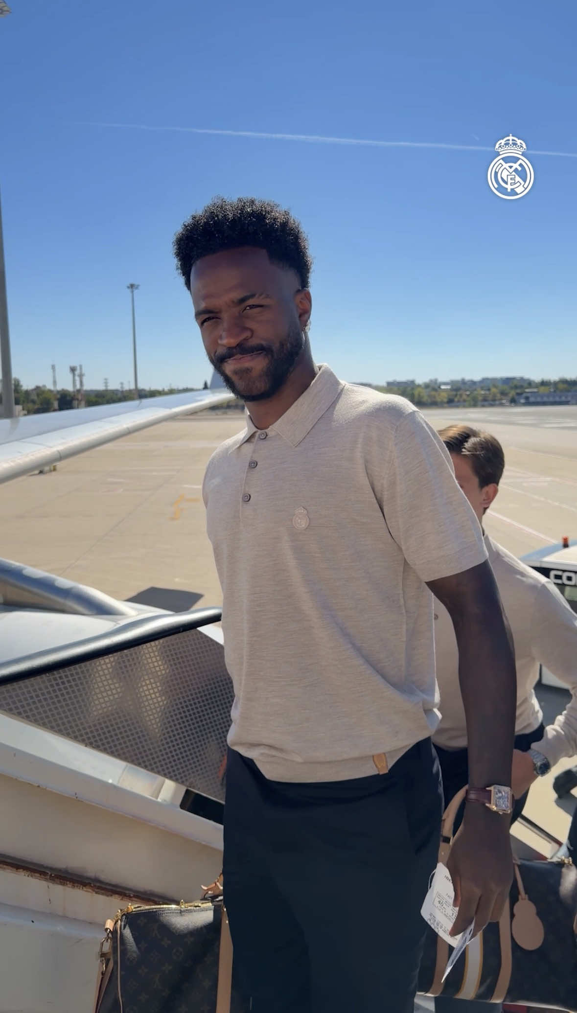🛫 Time for take-off! @Louis Vuitton #RealMadrid #LouisVuitton