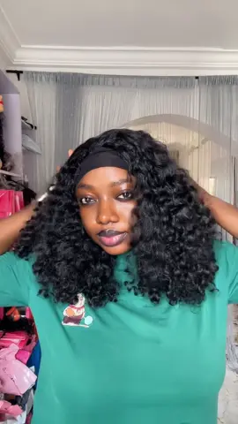 Price: 35k Very soft  hair blend wig   Kindly place an order on: WhatsApp: 08079450406 Website: ekhairaffairs.com IG: ek_hairaffairs #hairvendorinlagos #curlywig #headbandwig #curlybandwig #hairvendorinlekki 