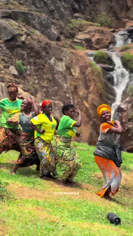 Happiness is free 🤩, let’s dance. 💃 AfriMamas