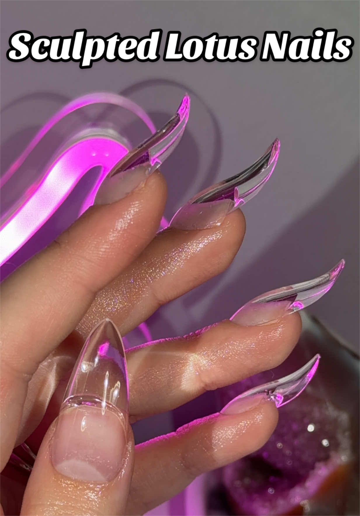 Dramatic nails that are actually practical?! 😍💅 These sculpted lotus nail tips have a unique upward curve that makes typing easier! Applied just like Gel-X, with a structured shape and plenty of tips for multiple sets! 💗 They’re on a HUGE sale right now, but stock is extremely limited! 👀✨ @NOVO OVO #lotusnails #gelxnails #gelxinspo #sculptedacrylicnails #diynails 