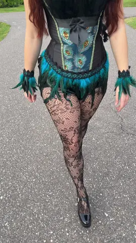 #fyp #halloween #peacock #costume #costumeideas 