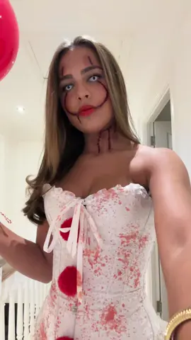 Thought I’d bring this one back since Halloween is around the corner and I don’t have a anything to dress up for this year 🥲#halloween #pennywise #halloweenmakeup #halloween2026