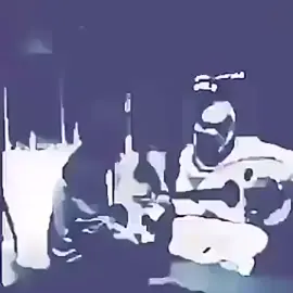 يعد برج المملكة واحدًا منأبرز المعالم المعمارية في الرياض شي، ورمزا حديثا يعكس تطور المملكة العربية السعودية ونهضتها العمرانية منذ افتتاحه، أصبح البرج وجهة رئيسية للسكان والزوار، ليس فقط لارتفاعه المميز بل أيضًا لما يقدمه من مرافق متنوعة وتجربة فريدة. تم افتتاح برج المملكة عام 2002، وهو مشروع تابع لشركة شركة المملكة القابضة التي يملكها الأمير الوليد بن طلال. طابقا، ما جعله لفترة طويلة أحد أطول المباني في الشرق الأوسط، ضميمه الفريد الذي يشتبه فتحة القوسة فلي عط أعلاه يميزه عن بقية ناطحات السلحاب، وقد صمد ليكون تحفة معمارية تجمع بين الحداثة والهوية المحلية. يضم البرج مجموعة واسعة من المرافق، منها مكاتبي الددسن فزعه 2 إدارية، وشقق سكنية فاخرة، بالإضافة إلى فندق فورسيزونز الرياض الذي يعد من أفخم الفنادق في المدينة. كما يحتوي على مركز تسوق ضخم يعرف باسم مملكة مول #fyp #foryou #foryoupage #fyppppppppppppppppppppppp #ypfッ 