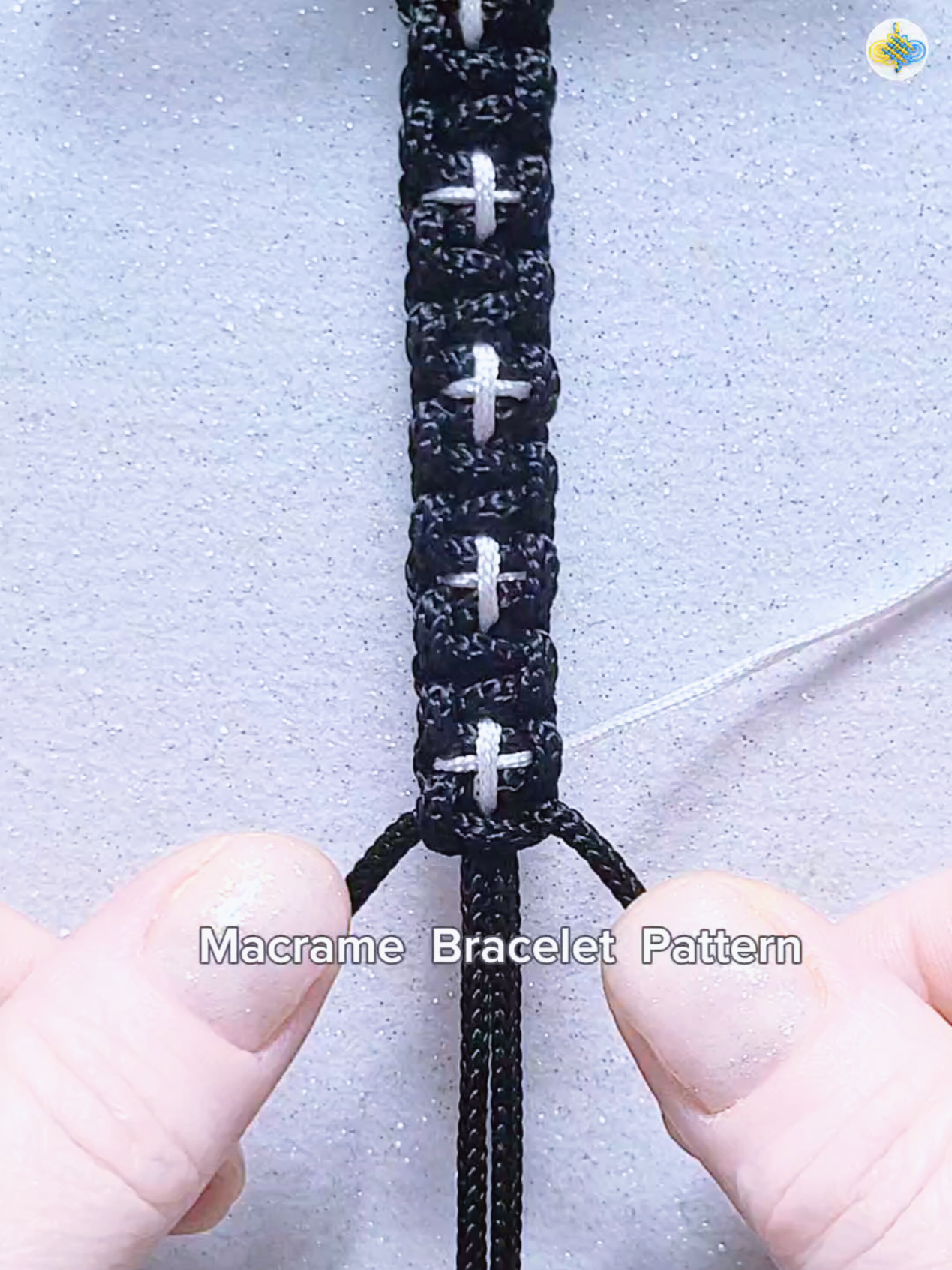 How to make style friendship brace tutorial #shorts #instgramreels #vrialreels #paracord #vrial 