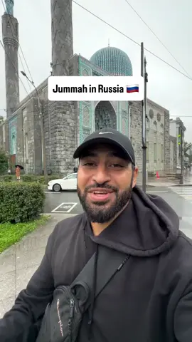 This is what Jummah looks like in Saint Petersburg, Russia 🇷🇺🕌 #russia #saintpetersburg #mosquesofworld #muslimtravel
