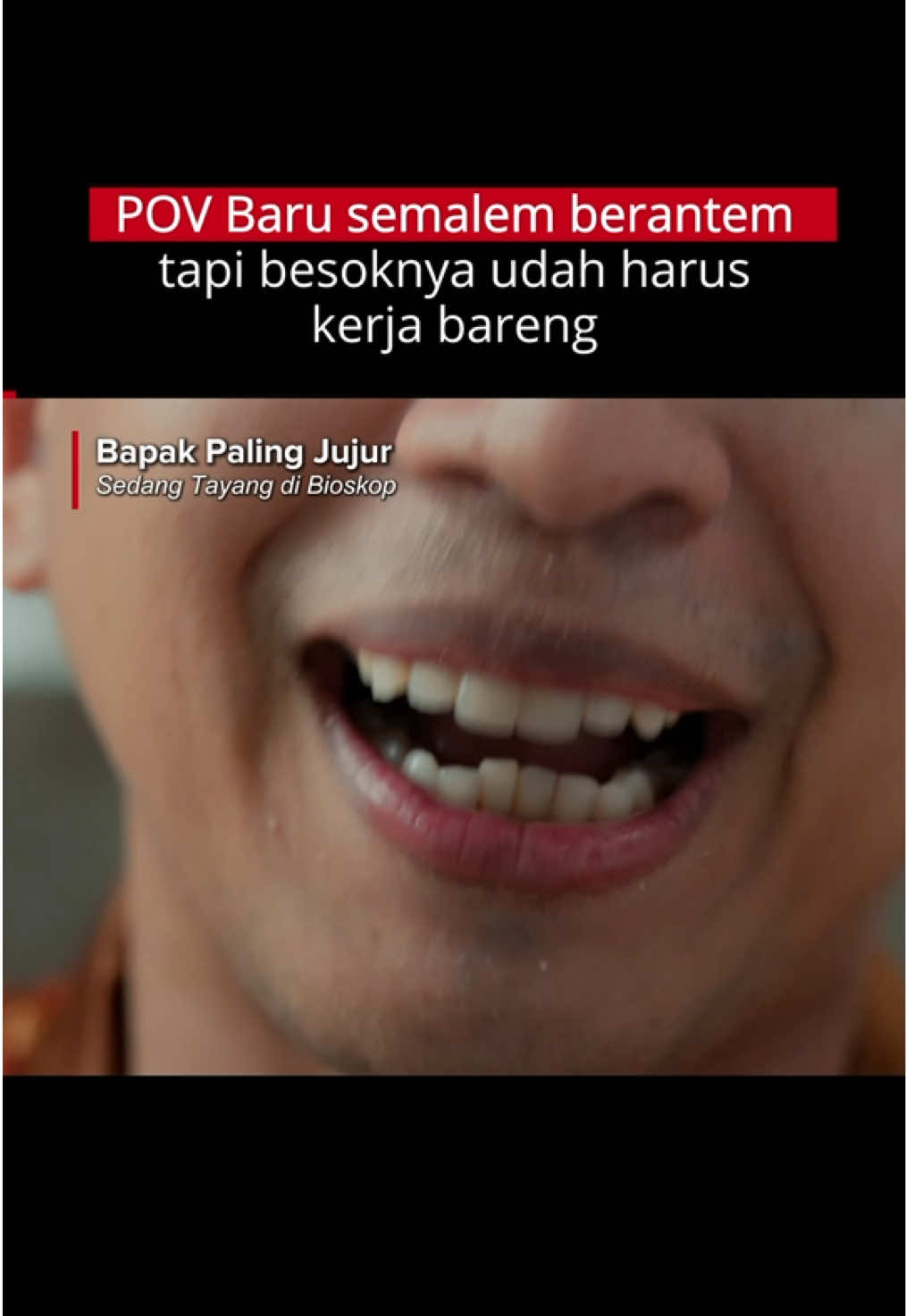 Belum sempat adaptasi, udah ikut turun langsung ke lapangan. Namanya juga kerja bareng Pak Sambodo, pengalaman kerja bisa berubah jadi pengalaman hidup! WKWKWK 👀 🎬 Sedang tayang di bioskop. Beli tiketnya sekarang! #filmpalingjujur #filmbpj #bpjclip 