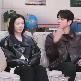 when they talk about the var show for gurumi litm  jinyoung: I watched it too. not live yoojung: what? 😒 jinyoung: on VOD yoojung: watching on VOD it’s… jinyoung: I purchased it. It’s expensive #kimyoojung #parkjinyoung #100daysofdeception #fyp #viral 