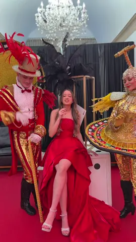 e os personagens da minha festa e toda coreografia da minha dança foi feita pela @Biagiproducoes 