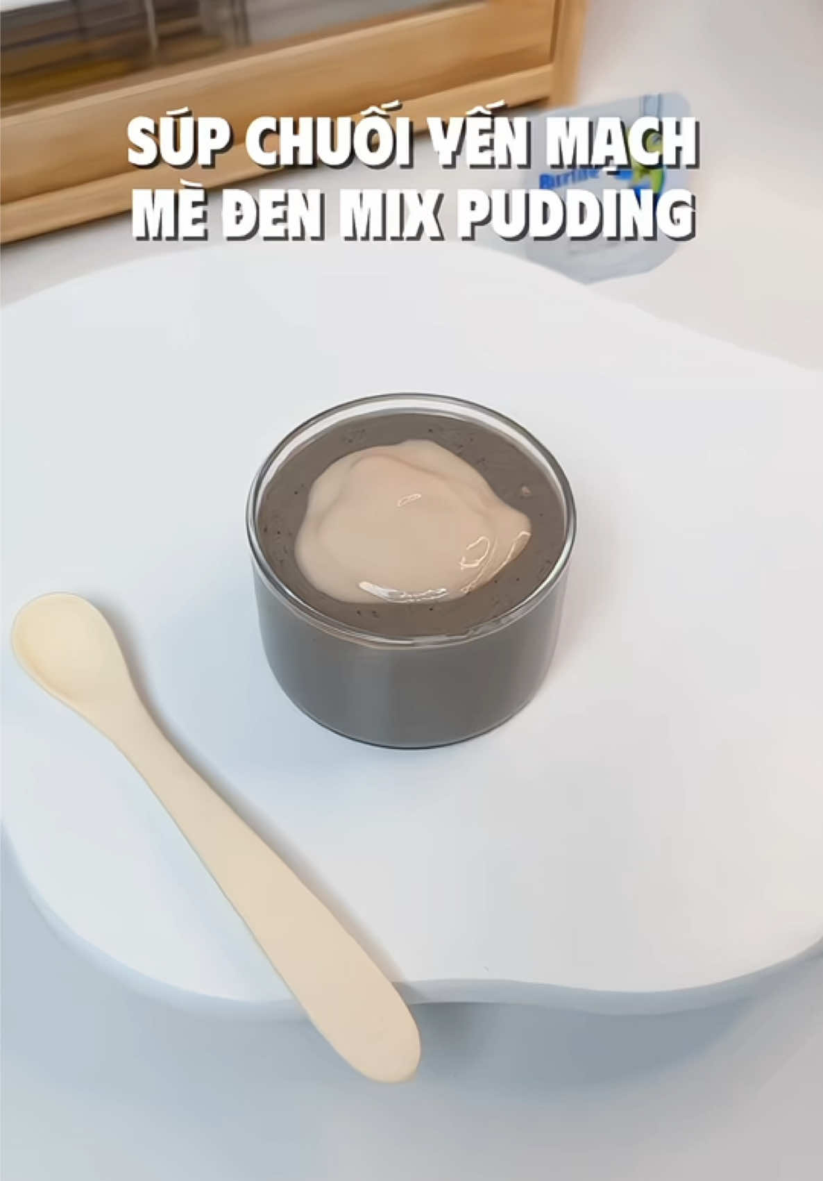 Một món súp từ mè đen giúp bổ sung canxi, đẩy cân cho bé, thơm ngon, bổ dưỡng mà làm chỉ mất tầm 10 phút thôi ☺️   #Burine #PuddingBurine #embeandam #andam #buaphuchobe 